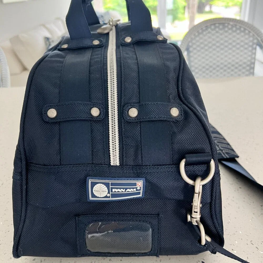 Pan Am Navy Blue Multipurpose Duffel/Gym/Carry-On/Overnight Bag - Picture 5 of 16
